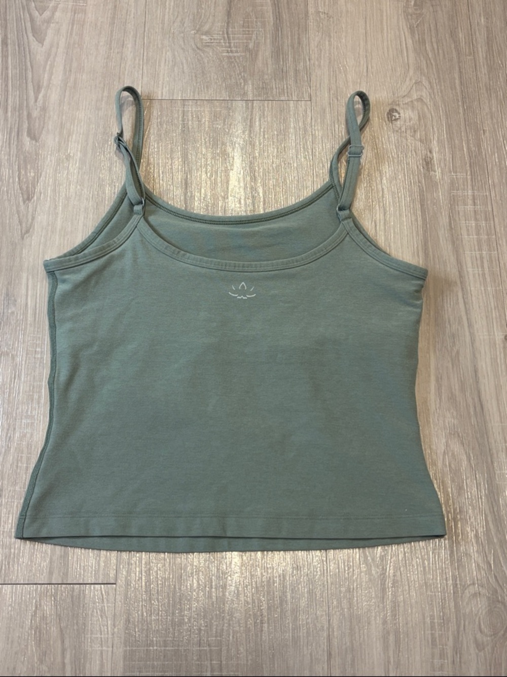 Beyond Yoga Cami Style Crop - Picture 5 of 12